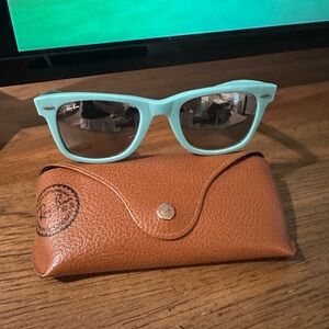 Ray-Ban Aqua Blue Wayfarer Sunglasses